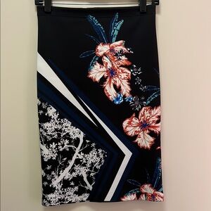 Clover Canyon Stunning Back Floral and Geometric Print Skirt Sz. XS